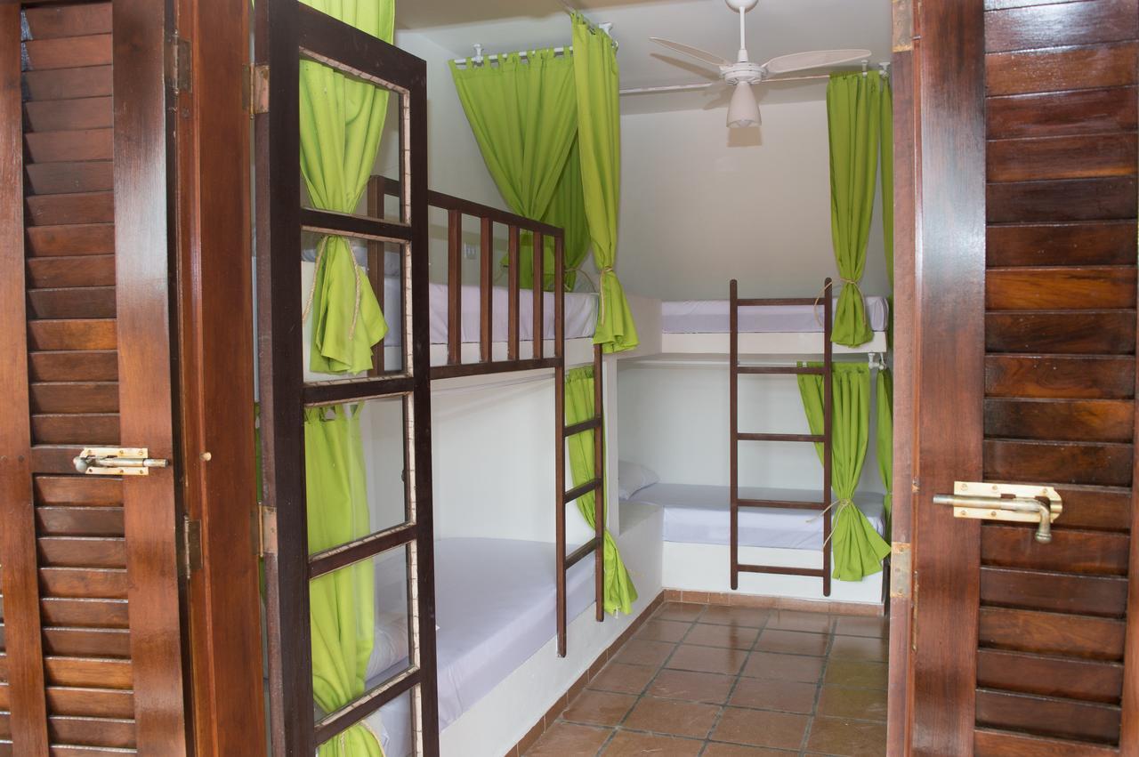 Santo Quintal Hostel 乌巴图巴 外观 照片
