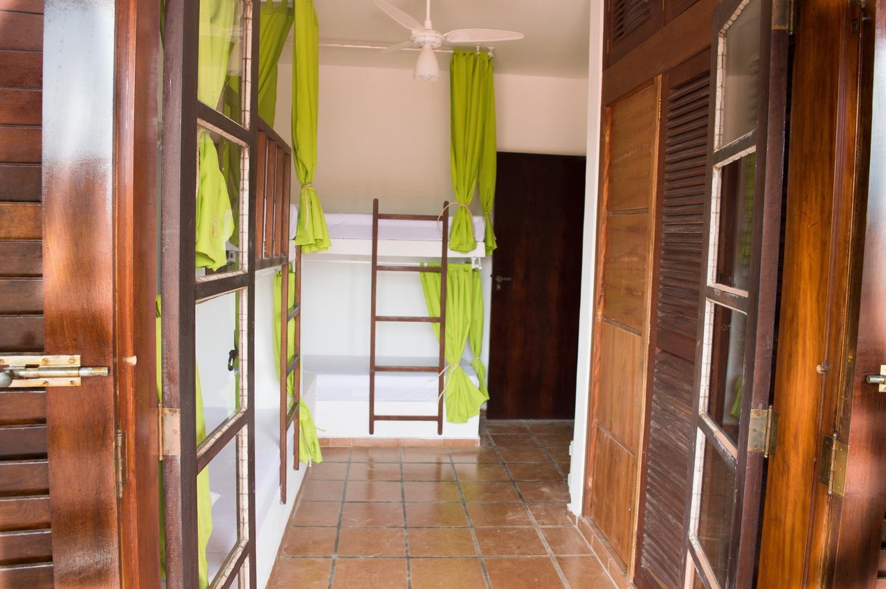 Santo Quintal Hostel 乌巴图巴 外观 照片