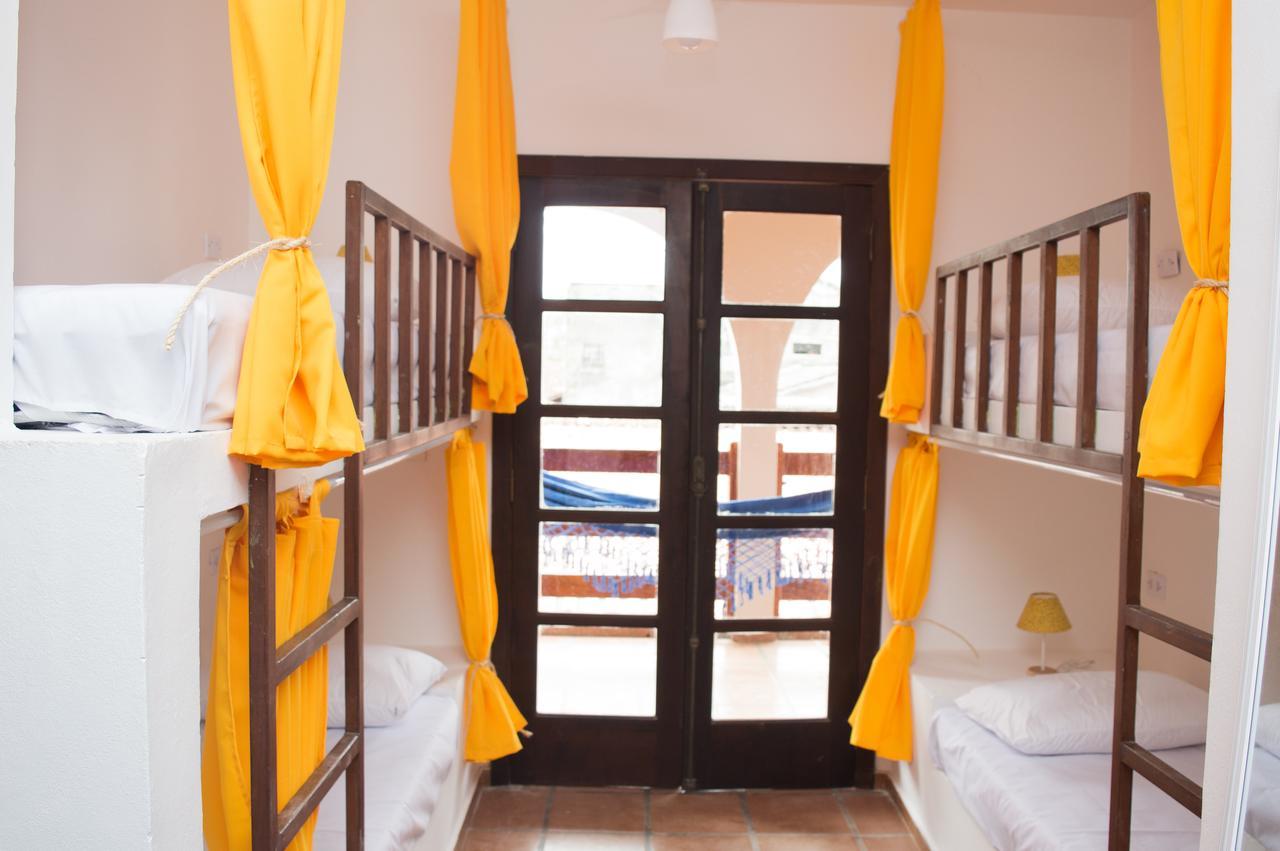 Santo Quintal Hostel 乌巴图巴 外观 照片
