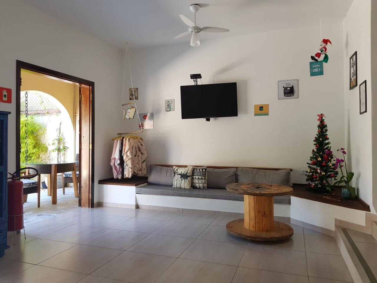 Santo Quintal Hostel 乌巴图巴 外观 照片