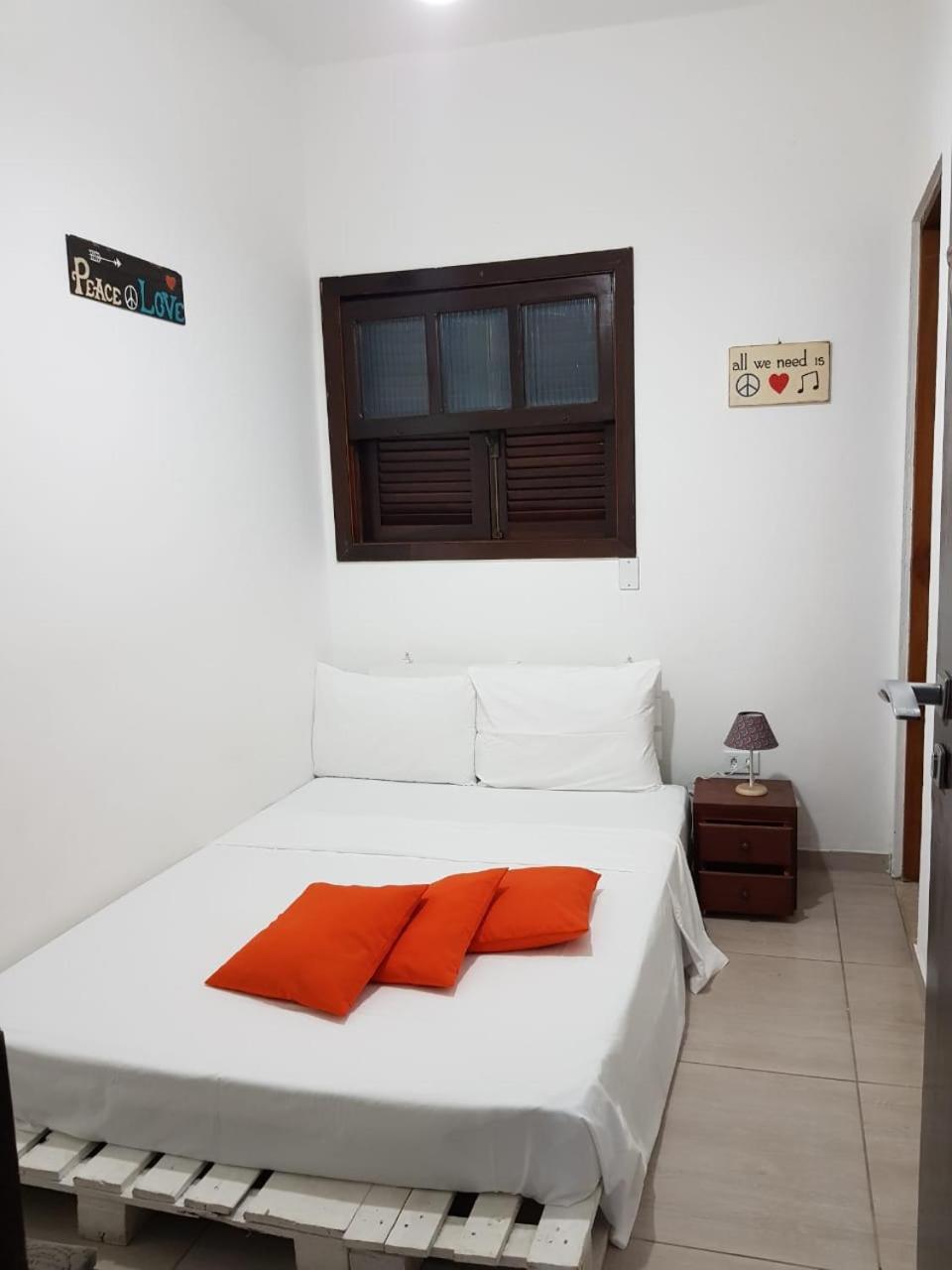 Santo Quintal Hostel 乌巴图巴 外观 照片